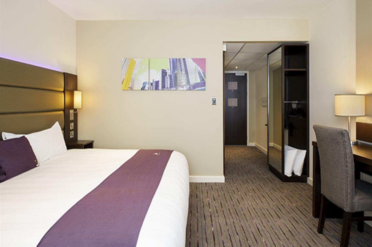 Premier Inn Horsham Extérieur photo